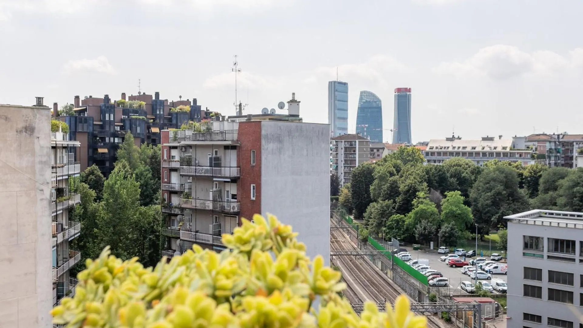 Apartment Caracciolo Sempione Fiera By Halldis Milan Italy