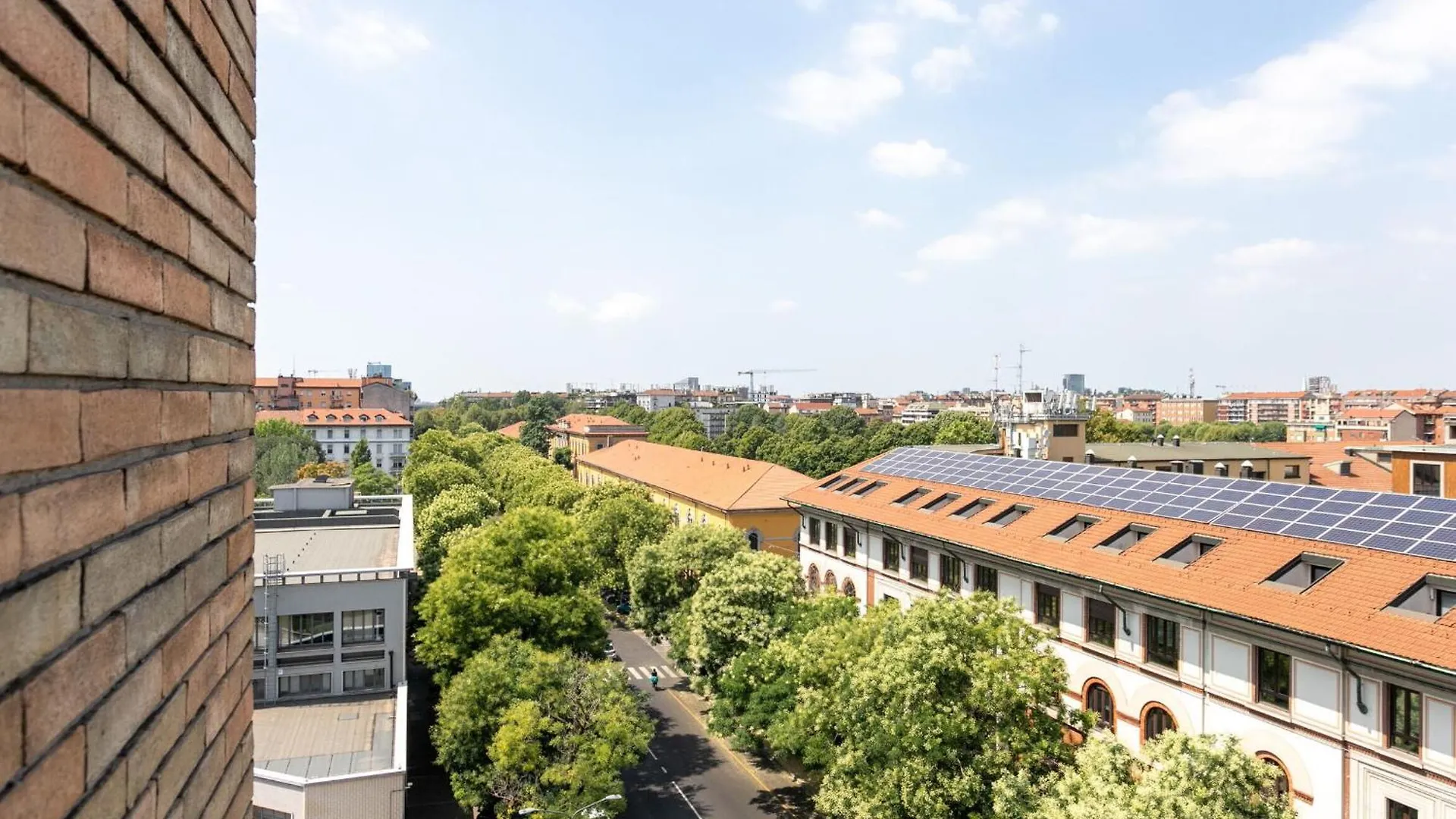 Apartment Caracciolo Sempione Fiera By Halldis Milan